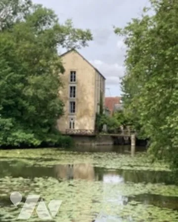 Vends château - 480 m² - 19 pièces - Châteauroux 36000