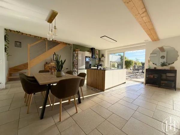 Maison 5 pièces 130 m²