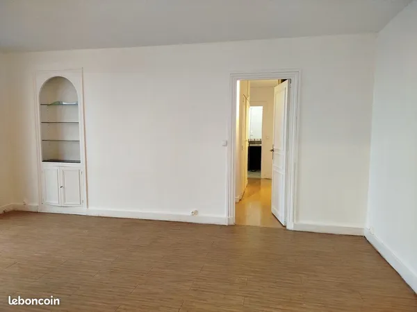 Appartement 62 m2 à Saint-Cloud - Vue sur la Défense