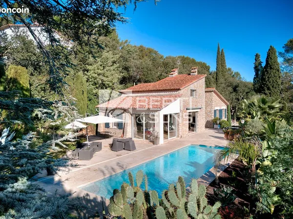 Villa 6 pièces 175 m²