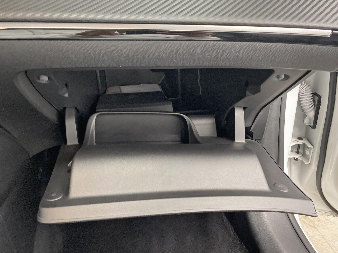 Peugeot 208 electrique 50 kwh 136ch allure — photo 28