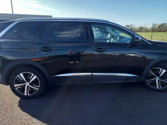 Peugeot 5008 puretech 130ch s&amp;s eat8 — photo 18