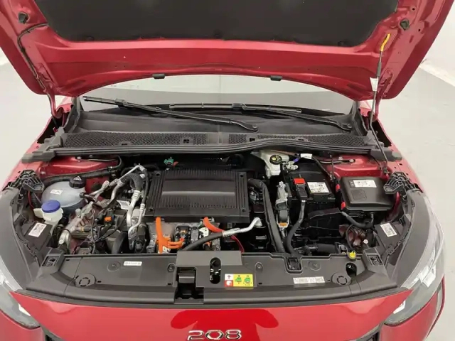 Peugeot 208 electrique 50 kwh 136ch — photo 21