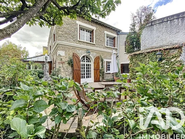 Maison 9 pièces 287 m²