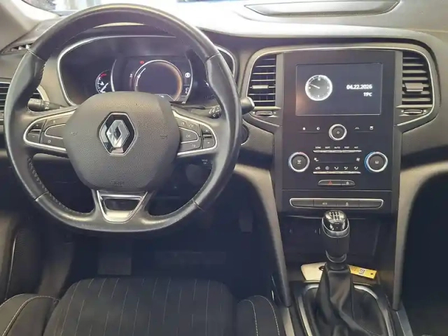 Renault Megane mégane iv estate tce 140 fap — photo 11