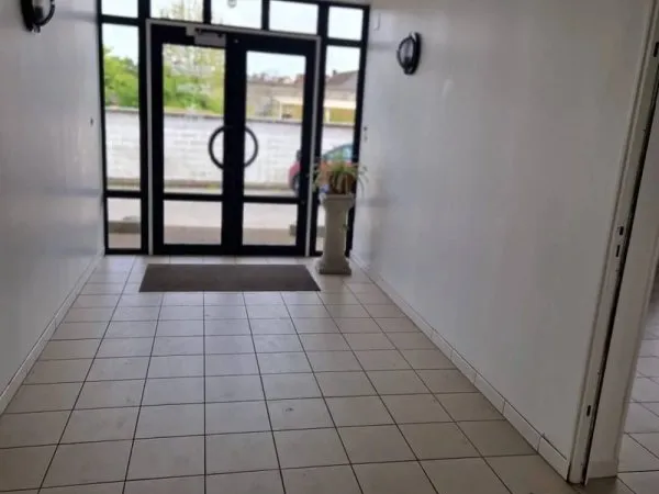 Bureau 44 m²
