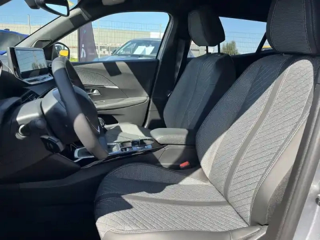 Peugeot 2008 100 s&amp;s bvm6 — photo 17