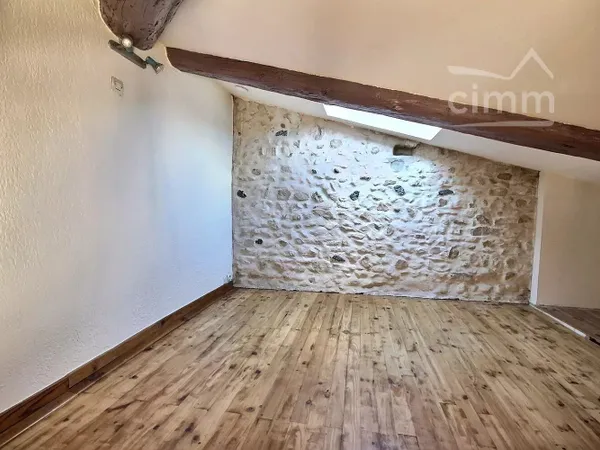 APPARTEMENT F2 bis