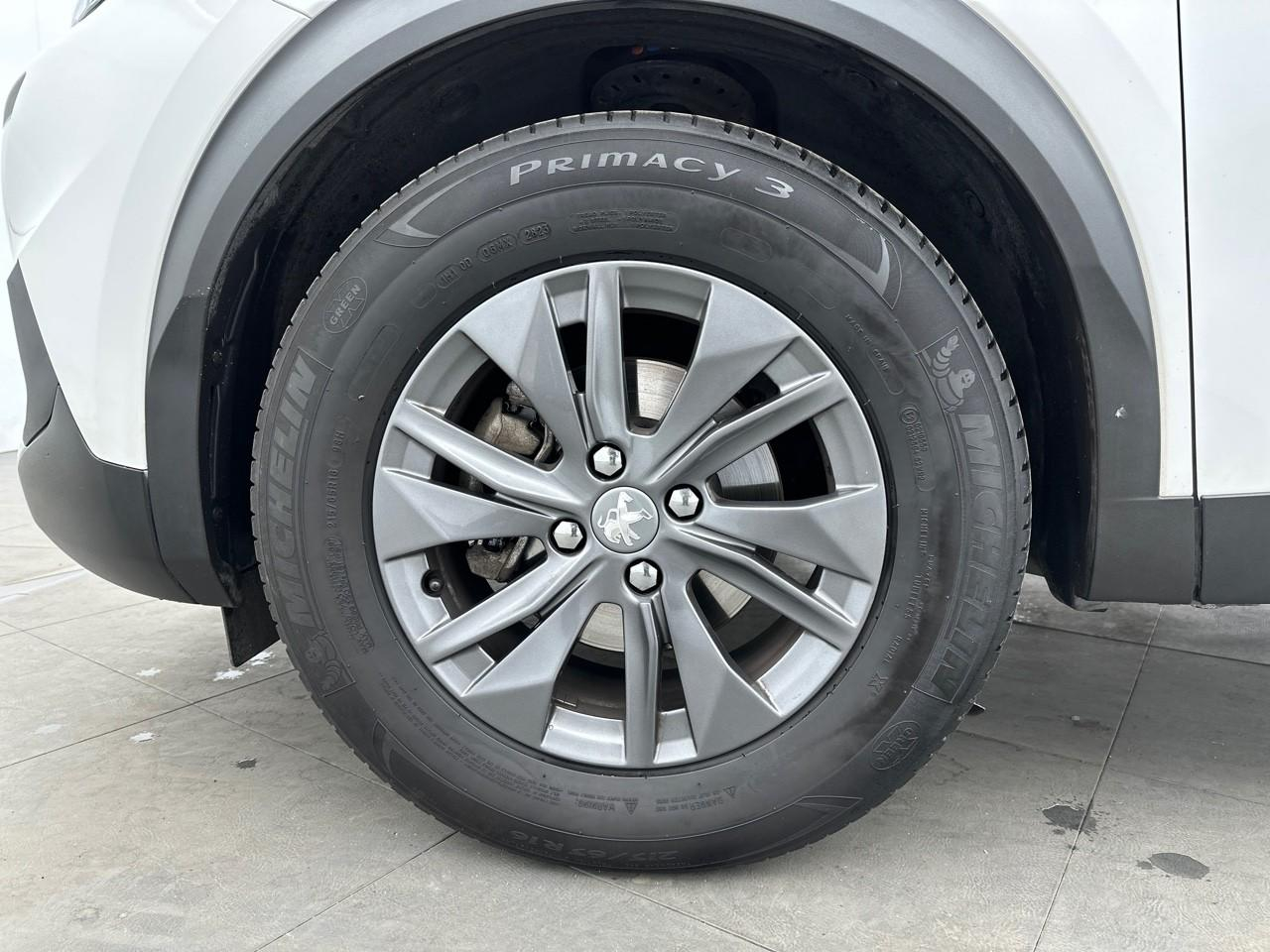 Peugeot 2008 puretech 100 s&s bvm6 style — photo 16