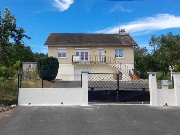 🏡 Maison avec grand terrain arboré