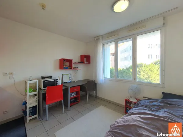 Studio 1 pièce 18 m²