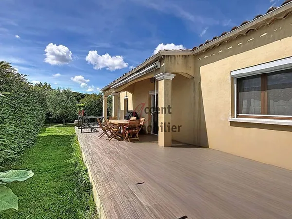 Maison de plain-pied 6 pièces 125 m²