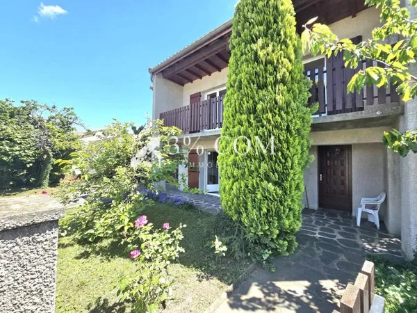 Maison 8 pièces 184 m²