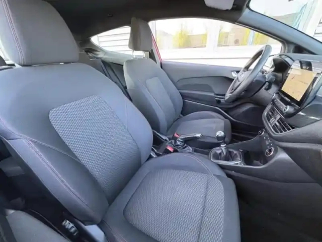 Ford Fiesta 1.0 ecoboost 100ch stop&amp;start st-line 3p — photo 8