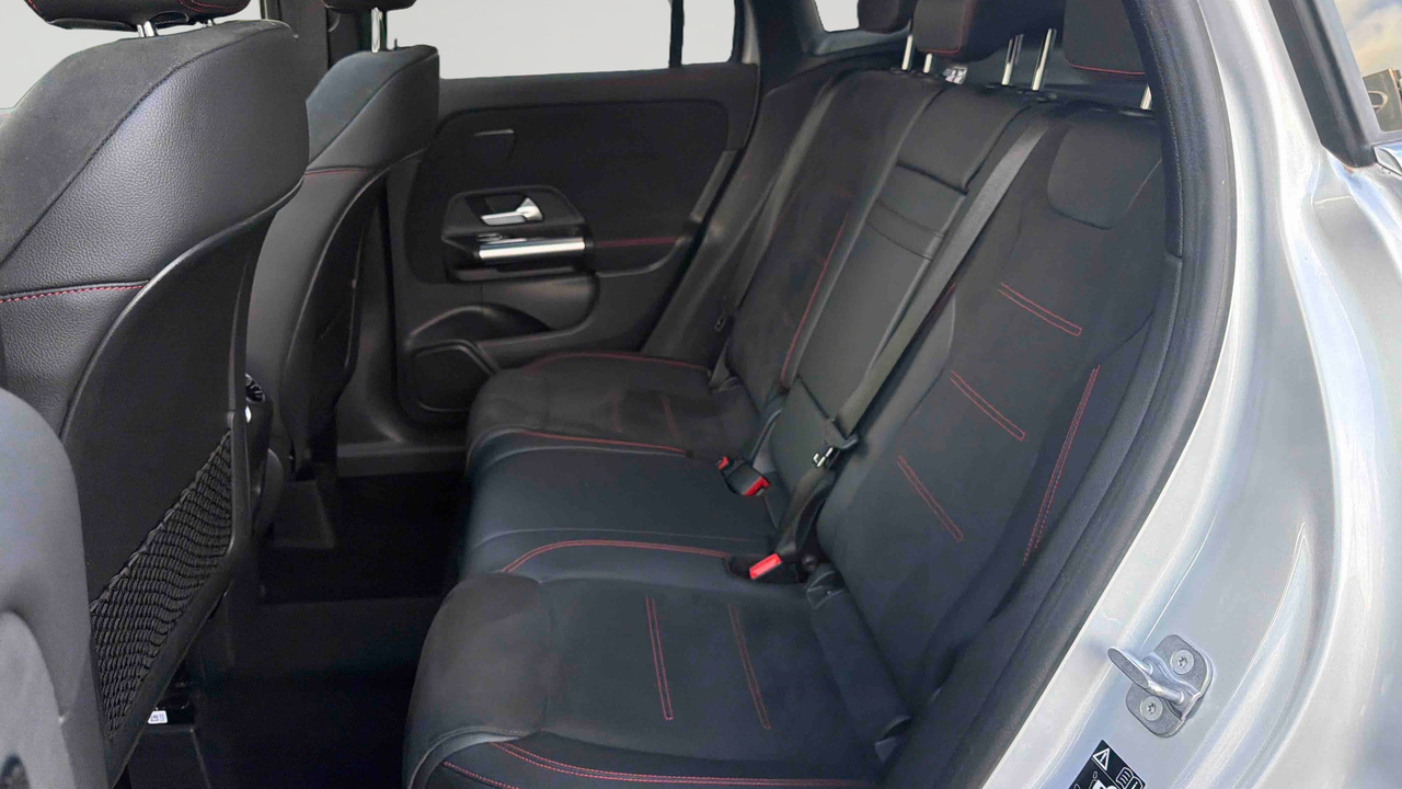 Mercedes GLA 250 e 8G-DCT — photo 12