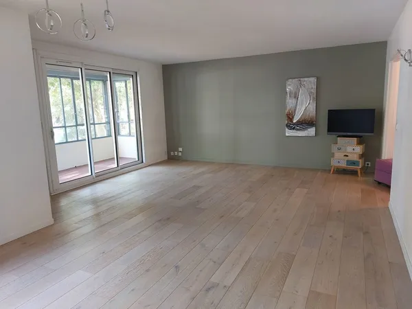 5 pièces 105m2 LYON PART DIEU