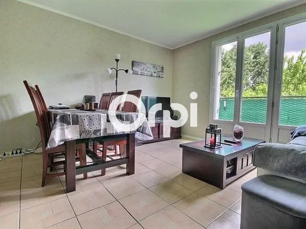 APPARTEMENT EN DERNIER ETAGE
