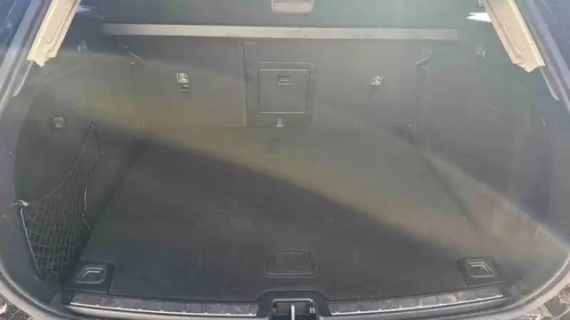 Volvo Xc60 t6 awd hybride rechargeable 253 ch+145 ch geartronic 8 — photo 8