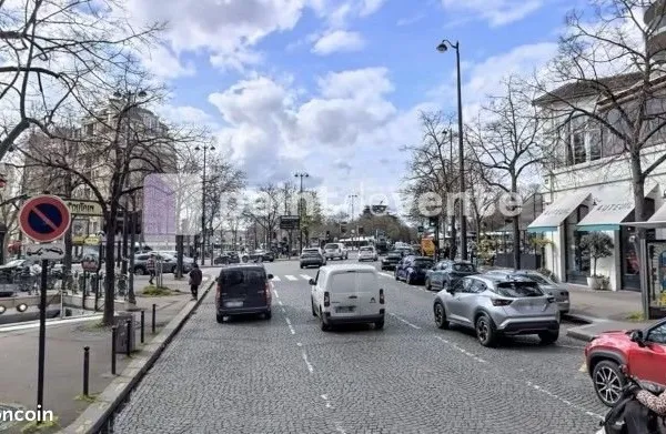 Local commercial 66 m²