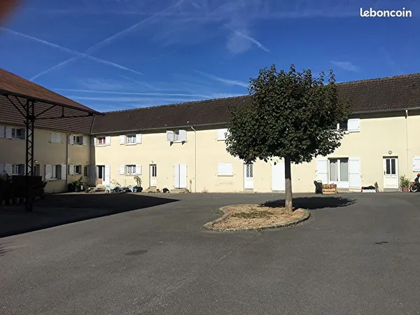 Mouroux à louer appartement F4
