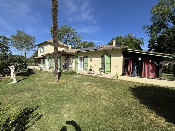 Maison 7 pièces 180 m²