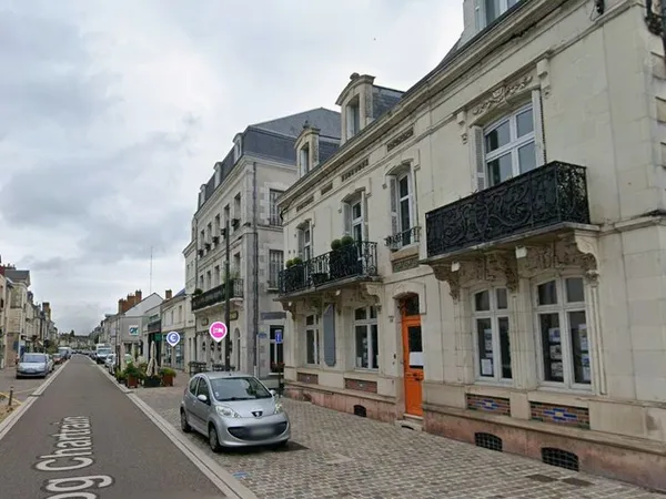 Appartement ancien-92.60m2-Rez dechaussée-Centre ville de Vendôme (41100)