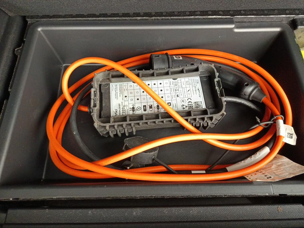 Citroën C5 Aircross hybride rechargeable 225 e-eat8 shine — photo 34