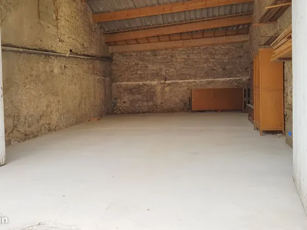 Garage , local , remise , entrepot