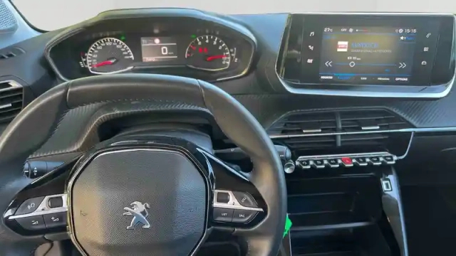 Peugeot 208 puretech 75 s&amp;s bvm5 — photo 21