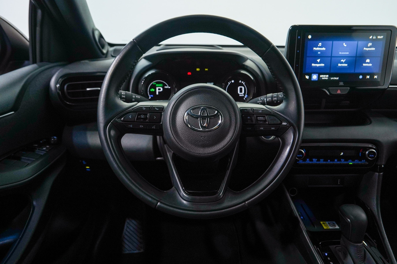 Toyota Yaris 4 — photo 17