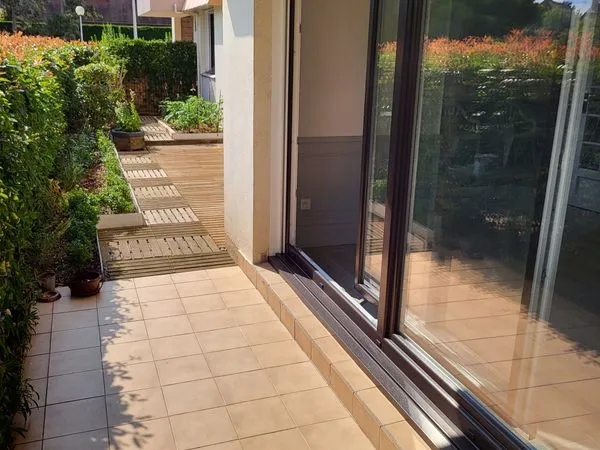 Appartement 90 m² à Louer