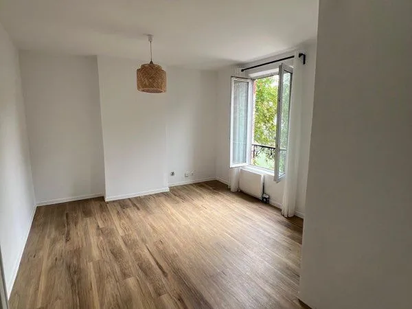 Studio meublé 17 m² rénové - Idéal étudiant / Proche Universités, RER & Tram