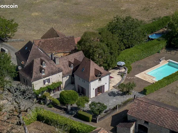 Propriété 6 pièces 177 m²