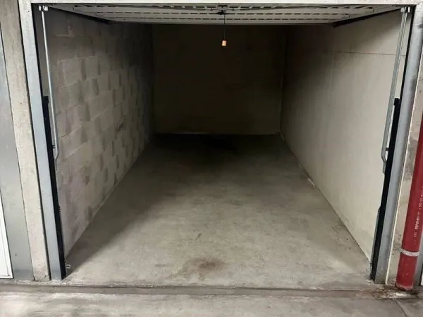 Parking 13 m²
