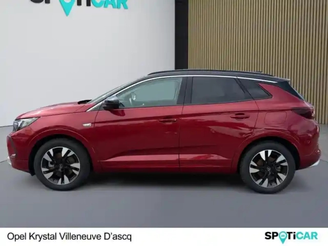 Opel Grandland 1.6 turbo 225ch hybride ultimate — photo 17
