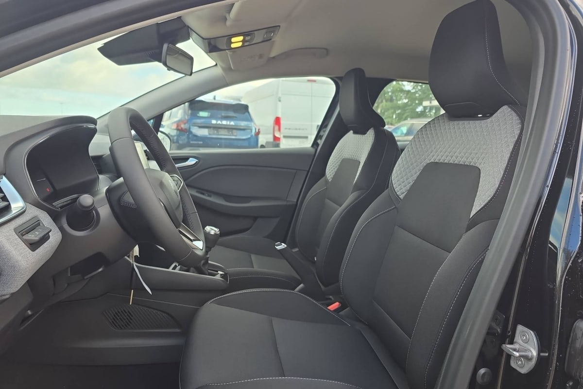 Renault Clio 5 — photo 22