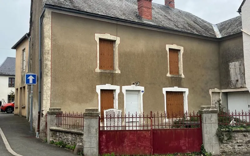 Photo 1