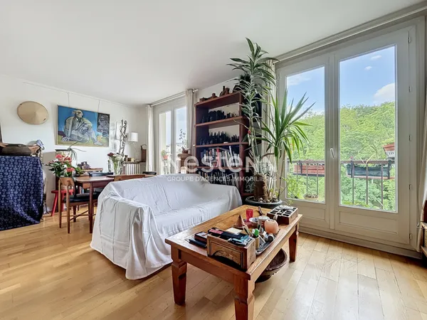ISSY LES MOULINEAUX - CENTRE-VILLE - Appartement traversant 2/3 pièces