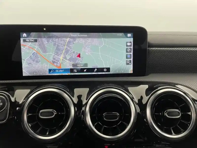 Mercedes Cla shooting brake 180 d 8g-dct — photo 21
