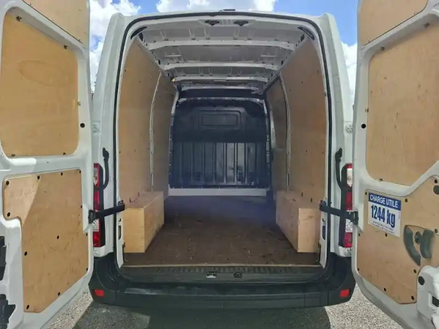 Renault Master fgn trac f3500 l2h2 blue dci 135 — photo 18