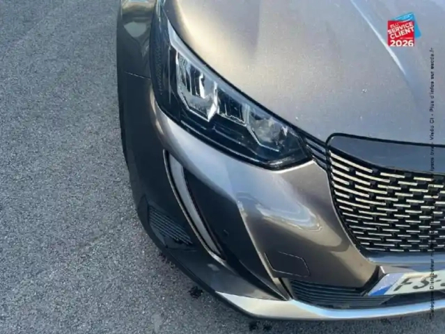 Peugeot 2008 1.2 puretech 130ch s&amp;s allure — photo 13