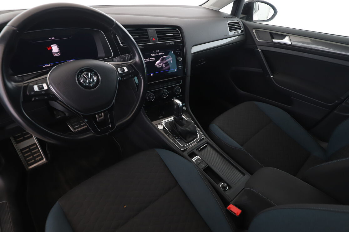 Volkswagen Golf VII 1.5 TSI EVO IQ.Drive DSG7 — photo 10