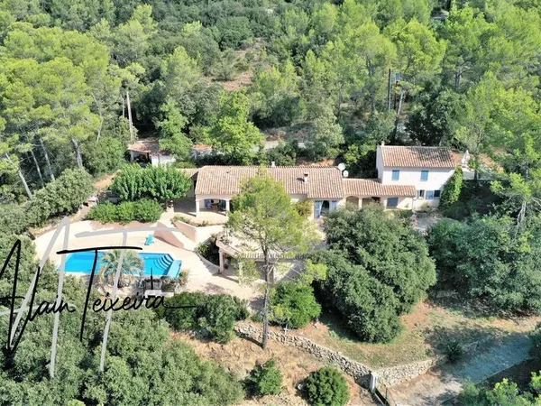 Villa 220 m² avec 2 appartements