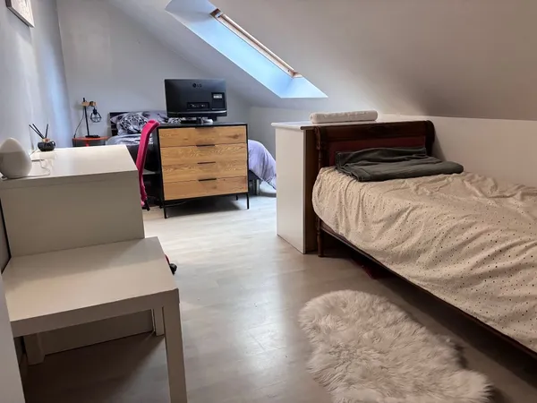 Chambre de 9m2 à louer sur Cerny