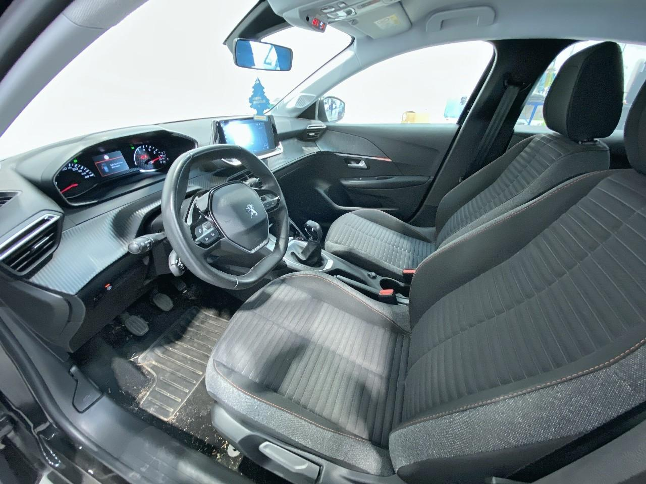 Peugeot 208 puretech 75 s&s bvm5 active business — photo 8