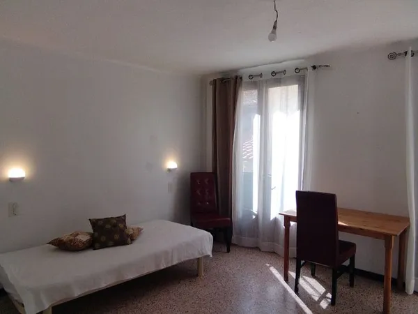 Location perpignan grand studio 30m² c.ville