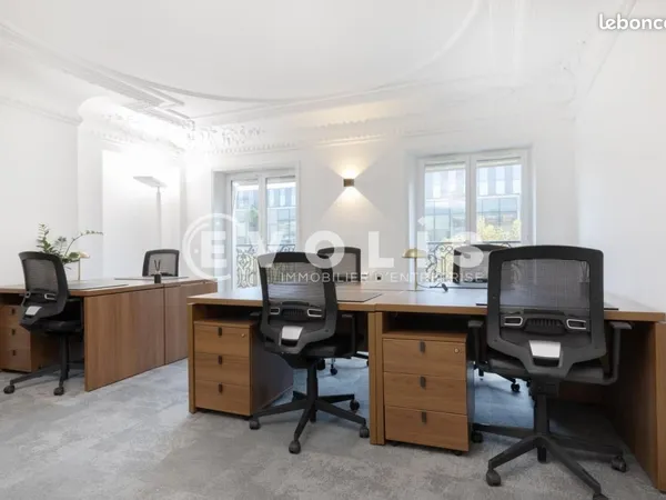 Bureaux 133 m²