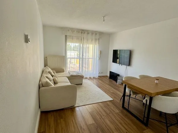 Appartement à louer - 67m2 avec balcon