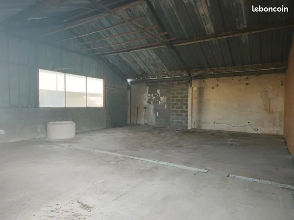 Hangar / Local de stockage de 70 m² - Les Rosiers-sur-Loire