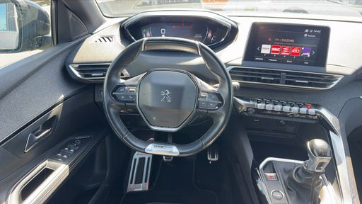 Peugeot 5008 1.2 Pure Tech 130 - GT Line – 2019 – 83881 km – Essence – Boîte Manuelle — photo 37